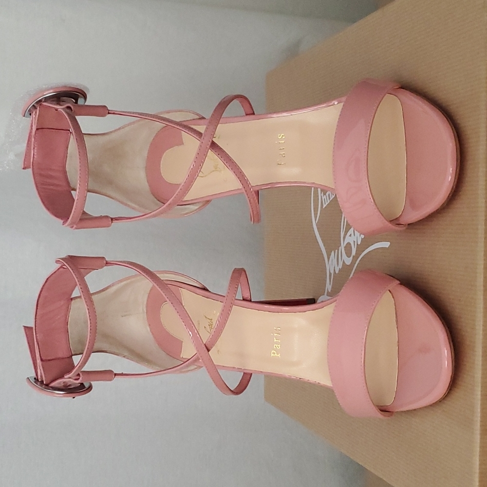 🛑SOLD🛑Christian louboutin Choca Pink-Mauve Patent Sandals sz 41.5